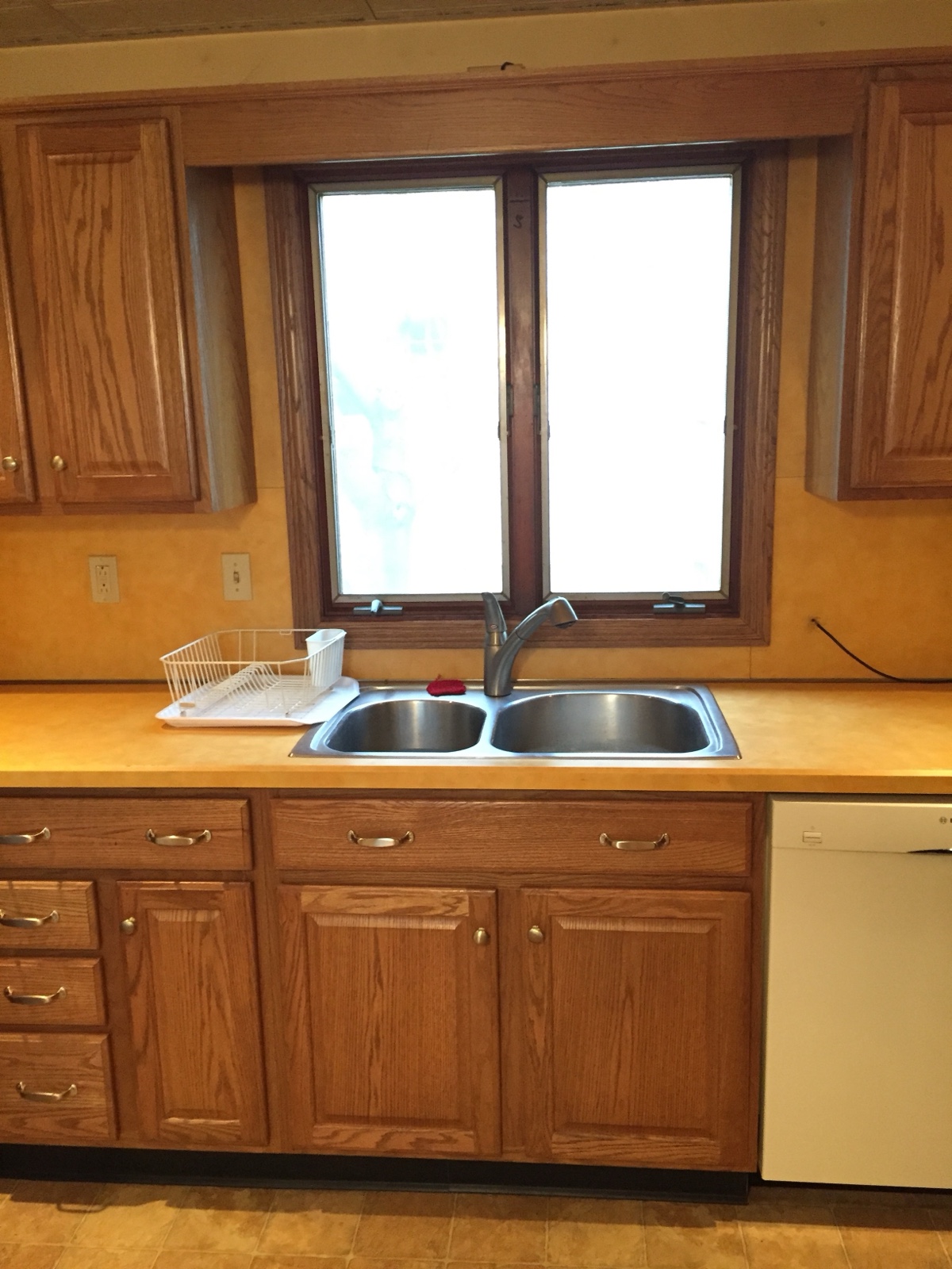 Kitchen before 2
